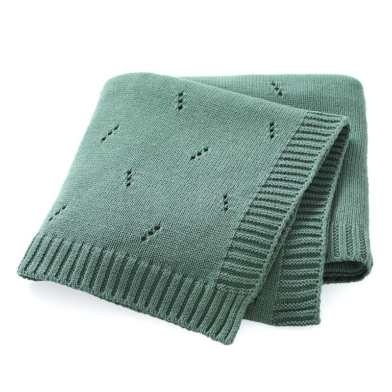 สีเขียวเข้ม