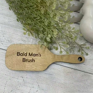 Deux nouveaux articles de commerce électronique transfrontalier : peignes en bois sculptés pour hommes chauves, accessoires de cadeaux humoristiques pour personnes chauves. - Product Image 3