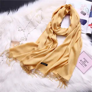 Longue Couverture En Gros Hiver Plaine <span class=keywords><strong>Pashmina</strong></span> Châle <span class=keywords><strong>Écharpe</strong></span> En Cachemire Avec Pompon - Product Image 2