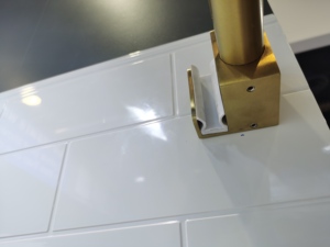 عرض مميز تصميم عصري ذهبي للاستحمام ولوحة منزلقة للحمام والفندق/الفيلا بدون إطار ذهبي - Product Image 4