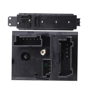 Interrupteur de commande de lève-vitre électrique 9065451213 pour Mercedes-Benz W639 W906 12V - Product Image 1