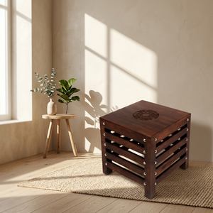 Repose-pieds carré en bois avec dessus sculpté, décoration minimaliste pour la maison - Product Image 2