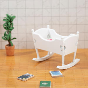 Casa <span class=keywords><strong>de</strong></span> muñecas en miniatura para niños pequeños, cuna <span class=keywords><strong>de</strong></span> madera pequeña para dormir - Product Image 2