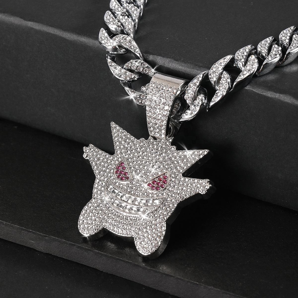 2022 Vintage Style Necklace Chain Men Hip Hop Full Rhinestone Necklace And Pendant 