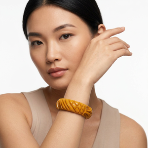 "กำไลข้อมือเรซินทันที่ทำด้วยมือทันสมัยเครื่องประดับแฟชั่นที่ทันสมัยและปรับแต่งได้สำหรับผู้หญิง | ไอเดียของขวัญที่ไม่เหมือนใครสำหรับเธอ" - Product Image 1
