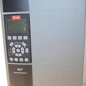 Danfoss VLT automationdrive อินเวอร์เตอร์11kW FC-301 131B4349 FC-301P11KT4E66H1XGXXXXSXXXXAXBXCXXXXDX Danfoss FC301 VFD - Product Image 3