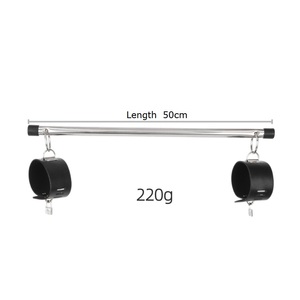 Manette in Pelle con Barra Divaricatrice in Acciaio, Giocattoli BDSM per Coppie, Accessori Fetish per Adulti - Product Image 2