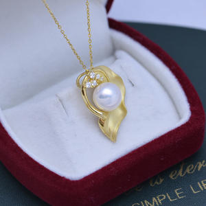 Collar de Perlas Redondas Blancas de Agua Dulce de 9-10 mm con Colgante de Hueso de Serpiente, Plata S925, Luz Intensa, Pequeños Defectos, Ajustable para Mujer - Product Image 2