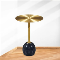 Table d'appoint en acier inoxydable doré avec base en marbre artificiel, table basse d'angle moderne pour salon, vente en gros d'usine