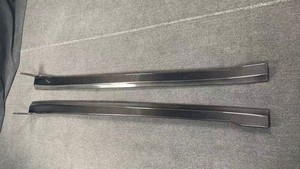 Pièces de voiture en fibre de carbone de haute qualité, jupe latérale adaptée à la <span class=keywords><strong>Mercedes</strong></span> <span class=keywords><strong>Benz</strong></span> Classe <span class=keywords><strong>CLS</strong></span> W218 CLS63 modèle modifié R <span class=keywords><strong>2021</strong></span>- - Product Image 3
