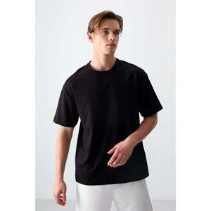 T-shirt basique pour homme Air Jones en coton noir épais et doux, coupe ample, pour un usage quotidien décontracté, modèle 88377 - Product Image 5