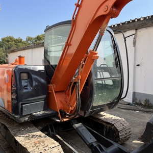 รถขุดขนาดเล็กมือสอง Hitachi ZX70 7 ตัน ขายดี ใช้งานน้อย พร้อมส่ง มีสินค้าในสต็อก จัดส่งโดยตรง - Product Image 2