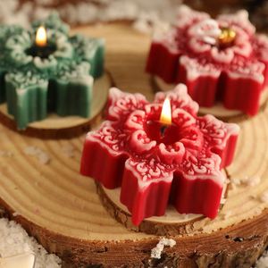 Bougie en cire de soja en forme de flocon de neige, aromathérapie, thème de Noël, pour la décoration de fête et de table en intérieur - Product Image 2