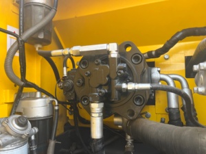 Machine Kobelco SK200 d'origine, très demandée, bon état, cabine propre, consommation de carburant économique, facile à utiliser - Product Image 2