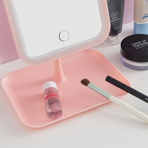 LED Plastik Çerçeveli Makyaj Aynası Akıllı Üç Renkli Ayarlanabilir Aydınlatmalı Masaüstü Makyaj Aynası Dolgu Işığı Tek Tuşla Şarj Edilebilir Model - Product Image 4