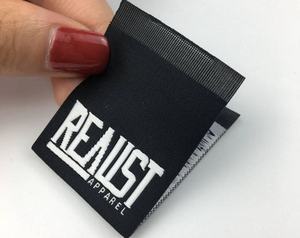 Etichetta per la cura dei capi di abbigliamento ad alto tessuto con etichette con nome ricamate in raso di cotone morbido <span class=keywords><strong>nastro</strong></span> di fascia alta del Logo del marchio Patch - Product Image 2
