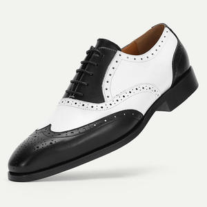Nouvelles Chaussures Brogues Homme Printemps 2025 – Bout Pointu, À Lacets, Noir Pur & Blanc, Chaussures en Cuir Décontractées Habillées - Product Image 5