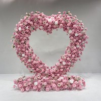 Support floral en forme de cœur pour décoration de scène de mariage, événements et célébrations, avec fleurs artificielles, cœur rouge