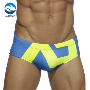 Traje de baño personalizado para hombre, bragas Sexy a la moda con estampado antideslumbrante, ropa de baño profesional de talla grande - Product Image 3