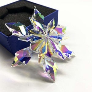 Flocon de neige en cristal arc-en-ciel congelé pour ornement suspendu de sapin de Noël - Product Image 1