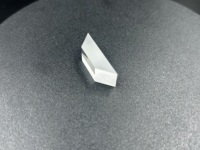 HC-Optics Prisme trapézoïdal en quartz optique à haute transmission pour traitement en gros, Prisme laser de type Dove, Lentilles de qualité supérieure