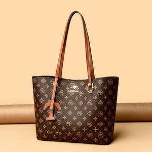 Sac fourre-tout de luxe de créateur de mode. Avec une conception de fermeture éclair de sécurité. Sac à main en PU de haute qualité.9836 - Product Image 1