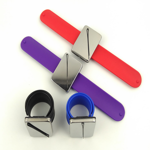 <span class=keywords><strong>Braccialetto</strong></span> <span class=keywords><strong>magnetico</strong></span> in Silicone <span class=keywords><strong>magnetico</strong></span> con logo personalizzato <span class=keywords><strong>braccialetto</strong></span> da polso in Silicone <span class=keywords><strong>magnetico</strong></span> - Product Image 1