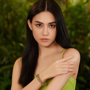 Brazalete de Diamantes en Acero Inoxidable 316L con Baño de Oro PVD, Joyería Sostenible y Resistente para Mujer - Product Image 3