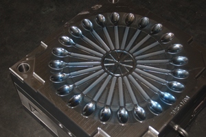 Molde de Inyección de Plástico para Cucharas Desechables de 24 Cavidades, Fabricante Profesional de Moldes de Inyección de Plástico - Product Image 5