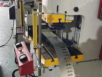 Ligne de production de poinçons pneumatiques entièrement automatique estampage CNC plaque plate poinçonnage moulage divers moules en feuille d'aluminium moteur de base