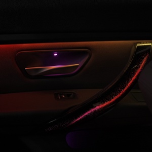 Bande lumineuse acrylique durable pour voiture avec plaque diffuseur PMMA à haute transmission LGP pour garniture de porte, rétroéclairage ambiant, taille personnalisée - Product Image 2