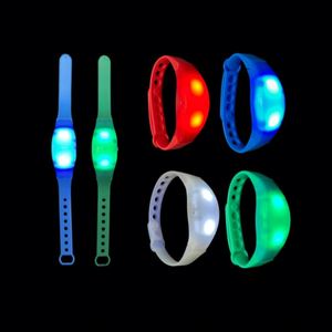 Pulseras de Silicona con Luz LED y Logotipo Personalizado 2026, Nuevas Pulseras Promocionales para Eventos Nocturnos, Ciclismo y Running - Product Image 6