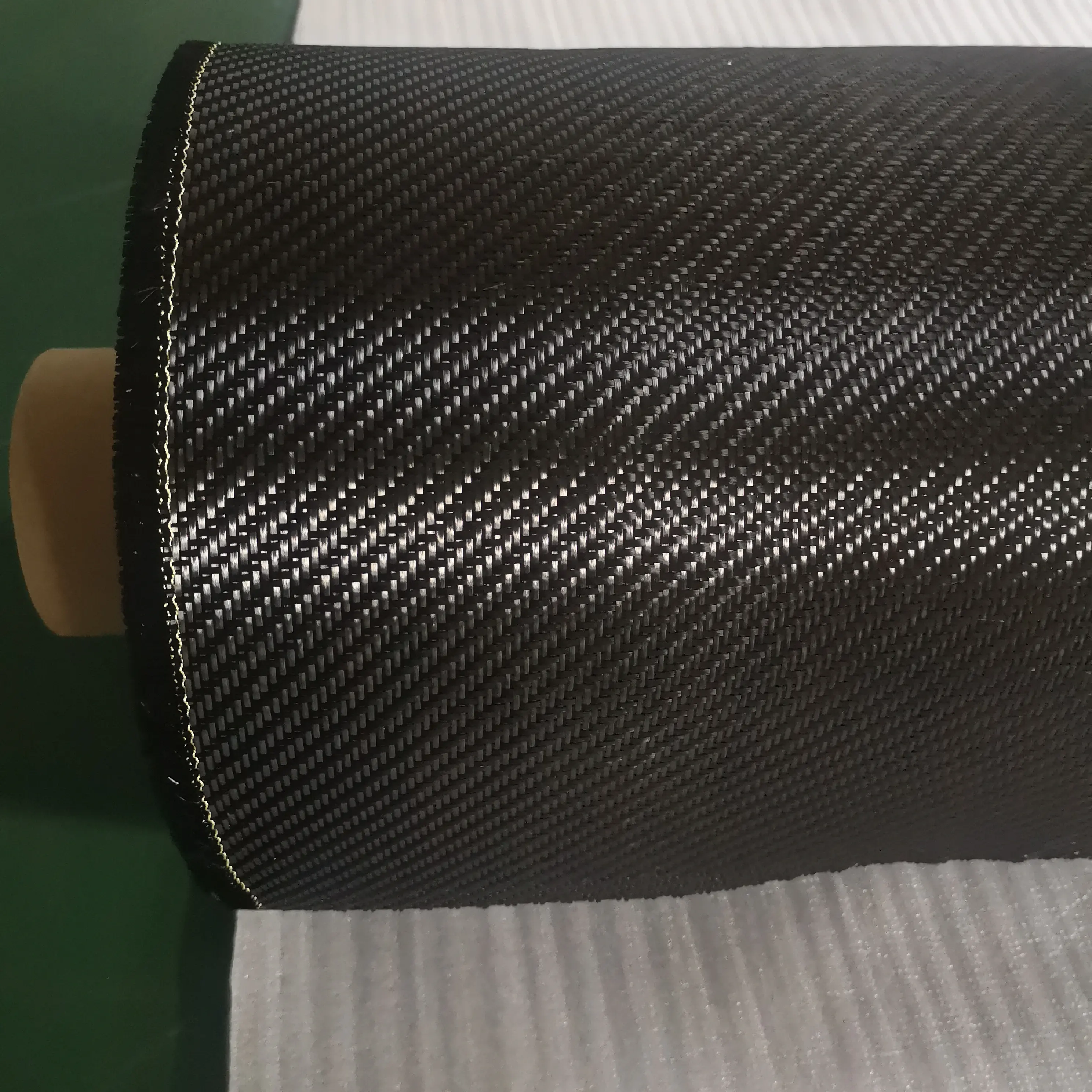 High Strength And Light Weight Toray T300 Carbon Fiber Fabric Roll