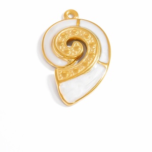 จี้ห้อยคอแฟชั่นสำหรับผู้หญิง ทำจากสแตนเลสสตีลชุบทอง 18k ไม่ลอก ไม่ซีดจาง ทนทาน สวยงาม - Product Image 2