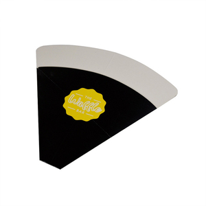 Biodegradable Paperboard Triangle ice cream Packaging Waffle Pizza Holder Paper Crepe Cone Packaging Boxes