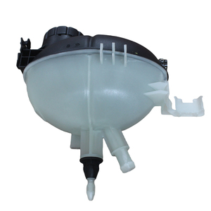 A2045000049 204 500 05 49 Radiateur de refroidissement Réservoir d'expansion de liquide de refroidissement 204 500 07 49 pour Mercedes-Benz Classe C Classe <span class=keywords><strong>E</strong></span> Classe GLK - Product Image 3