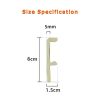 Plinthe moderne en PVC étanche avec profil en pin doré, facile à installer pour hôtel