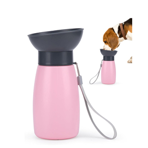 ขวดน้ำพกพาสำหรับสัตว์เลี้ยง 3 in 1 สำหรับสุนัขขนาดใหญ่ ขวดซิลิโคนสำหรับใส่อาหารและน้ำ พร้อมช่องเก็บอาหาร - Product Image 1