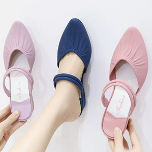 Phụ Nữ Thanh Lịch Trọng Lượng Nhẹ PVC Trên Slingback Dép Ngón Chân Nhọn Dây Đeo Mắt Cá Chân Phong Cách Thời Trang Giản Dị Xu Hướng Slip-On Cho Mùa Thu - Product Image 2