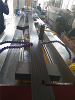 Cubierta compuesta de plástico y madera, PP/PE, PVC, WPC, poste de ventana y Marco de puerta, máquina de fabricación de perfiles, línea de extrusión