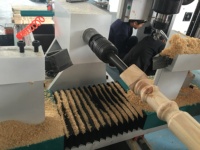 Fabricante YN1530, Banco Industrial profesional multifuncional, barra de columna de madera redonda, máquina de torno de torneado de copia Cnc, precio
