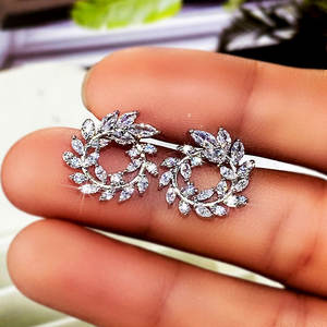 Boucles d'oreilles en cristal d'or blanc, en argent 925, en forme de plante, serties de pierres, bijoux de mariage romantiques pour femmes - Product Image 4