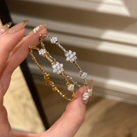 Bracelet manchette Bowei plaqué or 24 carats, motif floral, strass étincelants, bijoux élégants et tendance pour femmes