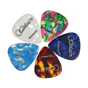 Nhà sản xuất bán buôn miếng gảy đàn guitar thiết kế mới, độ dày khác nhau, in logo tùy chỉnh, chất liệu celluloid - Product Image 1