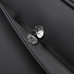 Bolso Bandolera Negro Impermeable - Bolso Multifuncional de Hombro, Apto para Hombres y Mujeres - Product Image 5