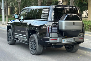 BYD Yangwang U8 SUV Luxe 4x4 Tout-Terrain 2023 avec Plateforme E4, Manœuvre Tank Turn et Flottabilité d'Urgence, 1197PS, Autonomie CLTC 1000km, Véhicule d'<span class=keywords><strong>Occasion</strong></span> - Product Image 6