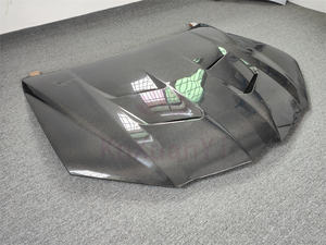 Kit de carrosserie en fibre de carbone pour <span class=keywords><strong>Lamborghini</strong></span> <span class=keywords><strong>URUS</strong></span> M Style Kit de carrosserie en fibre de carbone véritable - Product Image 2