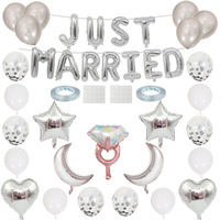 Kit de ballons en latex et en aluminium avec motifs Lune Argentée, Étoile, Bague Diamant et 'Just Married' pour la décoration de toile de fond de fête nuptiale