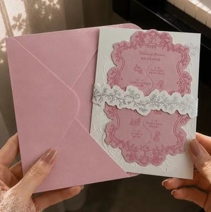 Invitation de <span class=keywords><strong>mariage</strong></span> de luxe en papier de coton texturé gaufré <span class=keywords><strong>rose</strong></span> et blanc, style jardin classique, avec découpe et superposition festonnée, impression personnalisée - Product Image 4