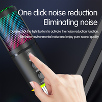 Microphone d'ordinateur de type RGB avec un bonnette anti-vent en mousse et compatible avec les smartphones pour l'enregistrement et la diffusion.
